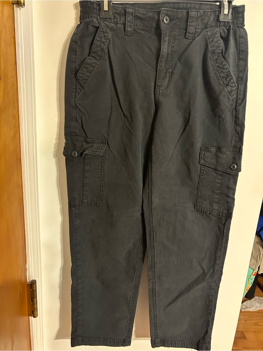 American Eagle Outfitters Black Women's Cargo Pants - Picture 2 of 9